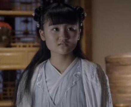 陆子艺|4岁出道6岁巅峰上春晚，14岁“长残”被骂出国，如今回归大变样