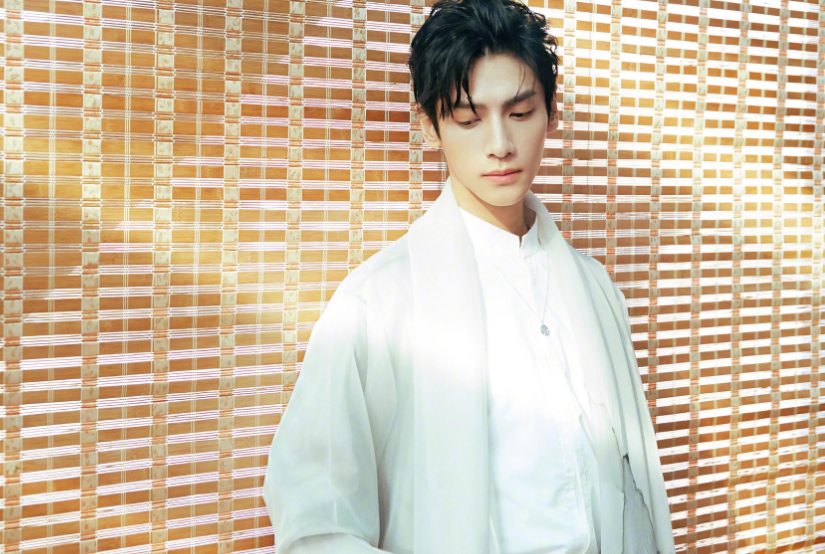 罗云熙|看罗云熙武打，威亚路透完成度很高，有以前武侠剧的样子