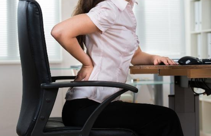 医生|每吃一口都是在骨头上“钻眼”，医生：远离“1绿1白”，不少人还当成宝！