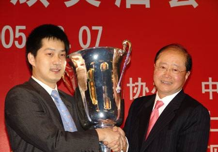 中国男篮|横扫李昌镐！他在关键时刻挽救了中国围棋，国际主义战士崔哲瀚