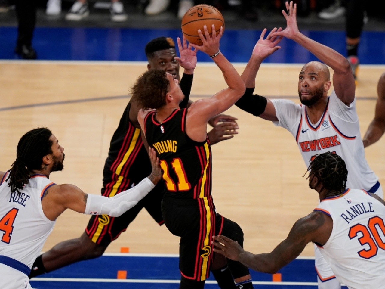 76人队|76人打得越好，腾讯体育越紧张，总决赛播不了怎么办