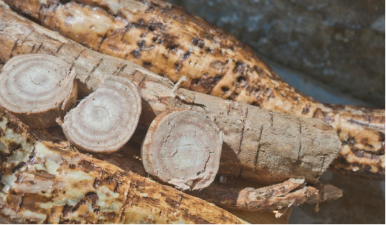 脾胃|肝脏科医生提醒：晨起出现4个表现，是肝在“求救”，别等肝癌后期才后悔