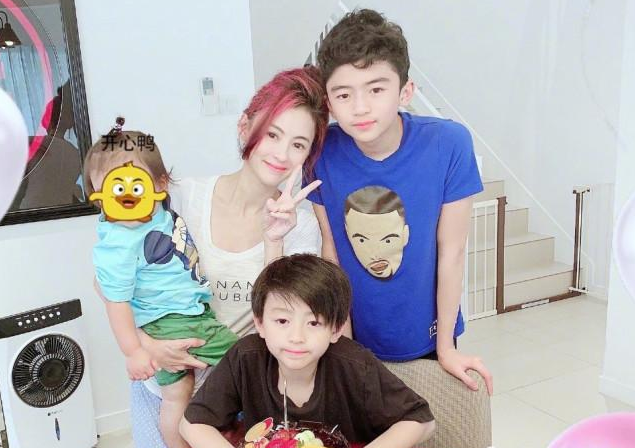 张柏芝|谢贤不再隐瞒，说出张柏芝三胎的生父，难怪谢霆锋至今不娶王菲