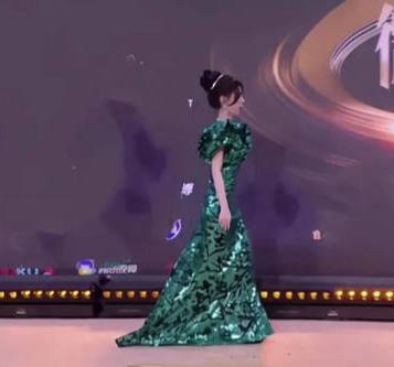 蒋欣|此7位女星，看脸无可挑剔，走红毯就像个笑话，各有各的缺点