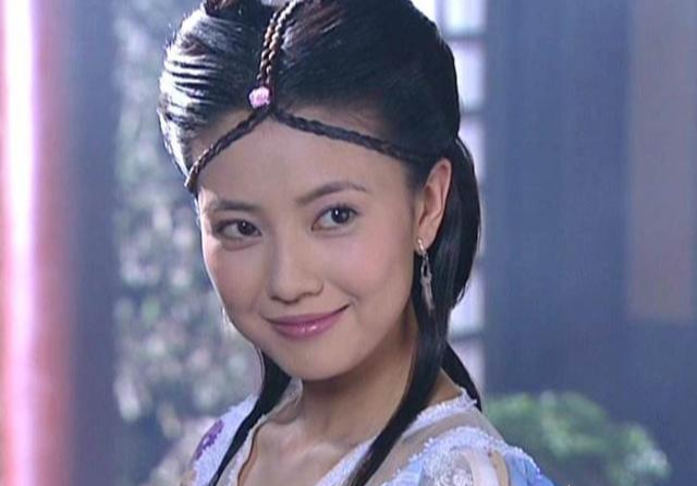 高圆圆|高圆圆和贾静雯，你觉得谁更美，你更喜欢哪一位，为什么？