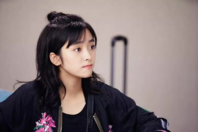 穿衣搭配|沈月成功减肥就像纸片人，大家都觉得她像变了一个人一样