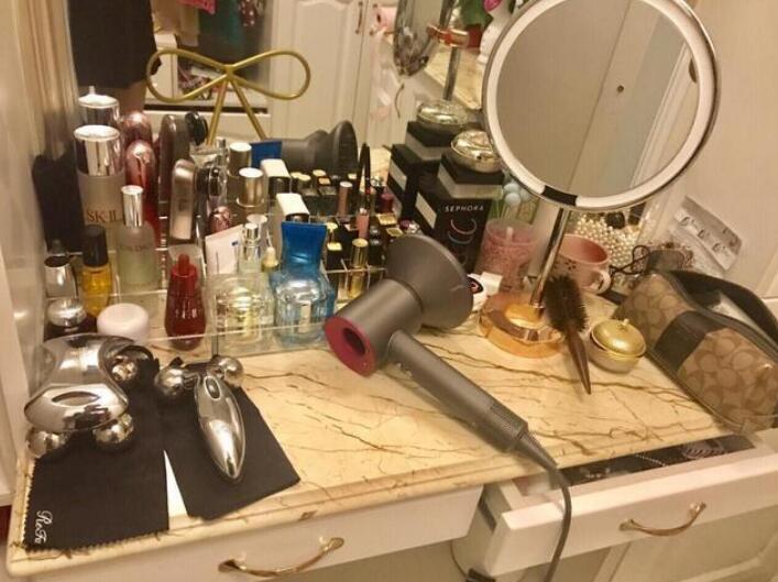 孙俪|孙俪私人化妆台曝光，全是高奢大牌，网友：这才是明星的真实消费