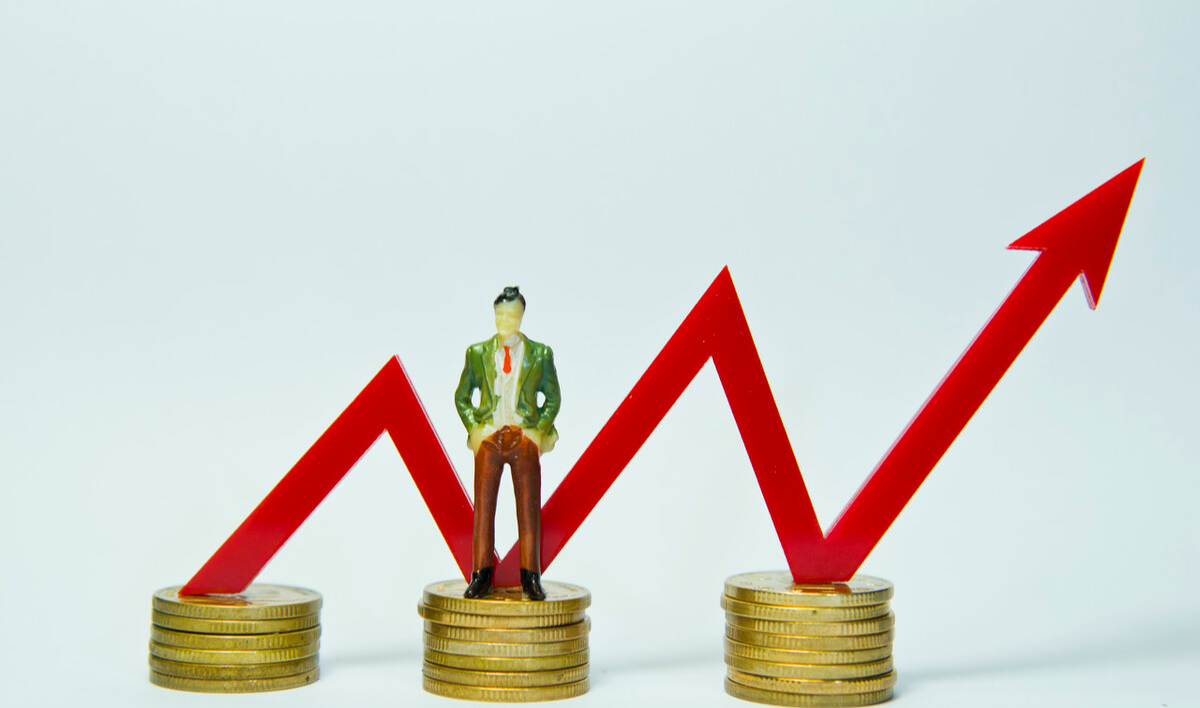 存款利率 成交量突破1.2万亿，北向资金却大幅流出，明天还会涨吗？