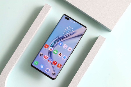 华为荣耀|荣耀V40评测：“压榨”出最大的性能？