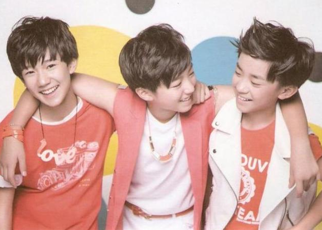 易烊千玺|10年前“好丽友”广告,曾经貌不惊人的小男孩,如今红得一塌糊涂