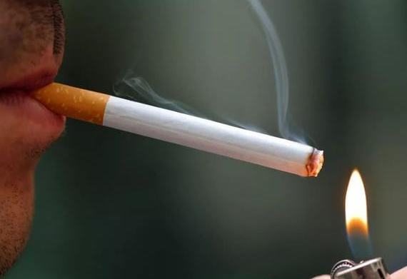 肺癌|肺癌并非悄无声息！医生坦言：头部若有4个表现，或是癌细胞“苏醒”，莫大意