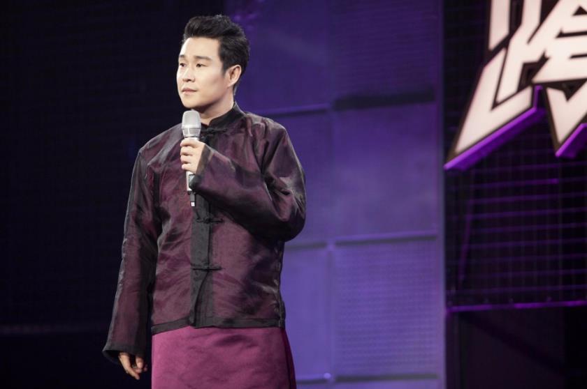 赵本山|曾靠赵本山上春晚，成名后学曹云金叛出师门，今无戏可怕成笑话