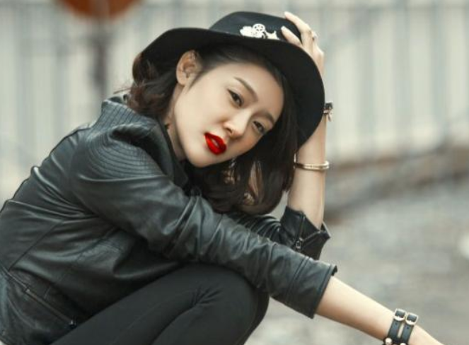 肖战|林丹因她抛下孕妻出轨，李泽楷为她迟迟不结婚，赵雅淇有何魅力？