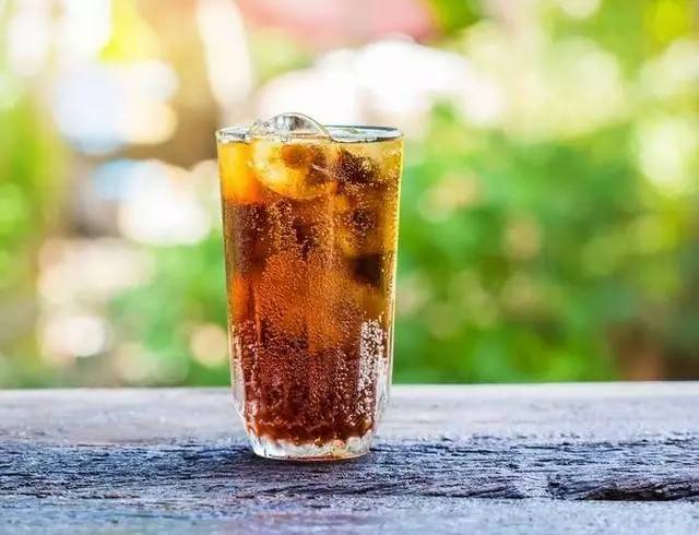 医生|“偷走”孩子身高的不是炸鸡,医生:而是这碗“毒汤”,无知害了娃