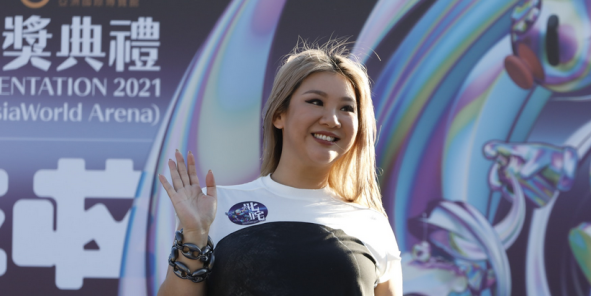 |香港乐坛今不如昔，2021流行榜五强出炉，大部分歌手大家都不认识