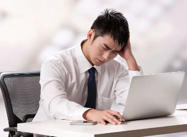 脑出血|血压高的人,“头部”出现4异常,多半是脑出血,最好检查一下脑CT