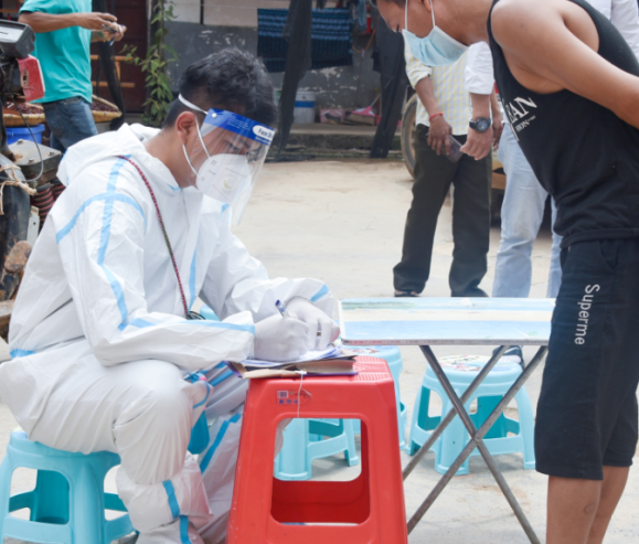 风水人生 流动式排查 坚决肃清病毒 老街全城全民第二轮核酸检测工作持续推进中