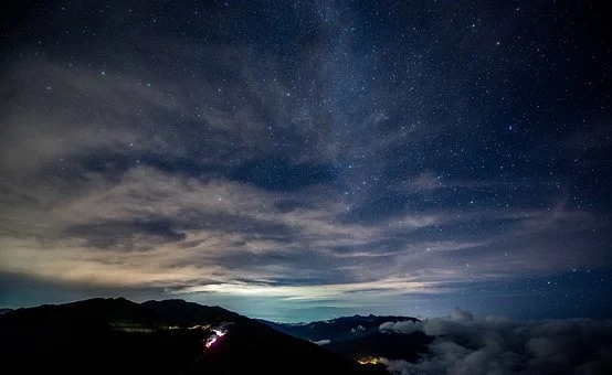 爱搞笑的小欧美|这些星座总是为对方考虑，为爱人付出一切