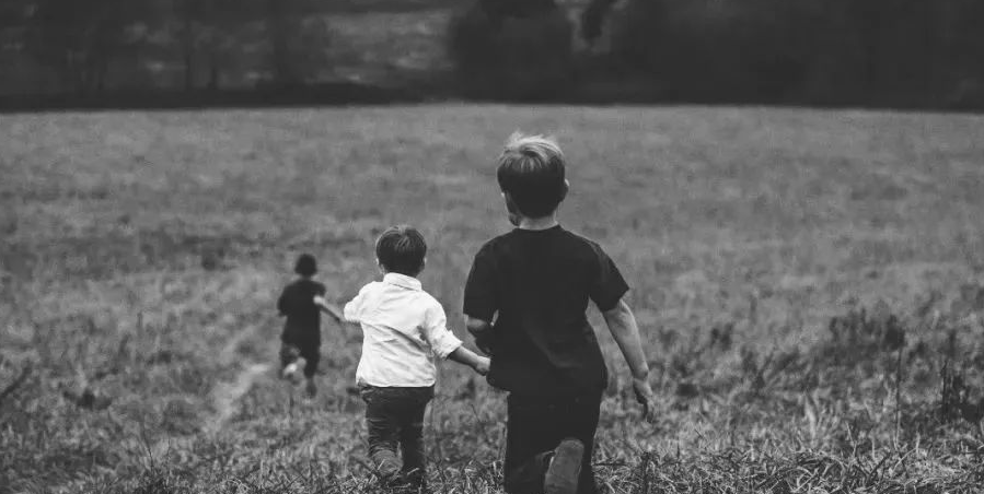 雷六趣说|父母能听进孩子的话、作风民主，是亲子间密切关系的润滑剂