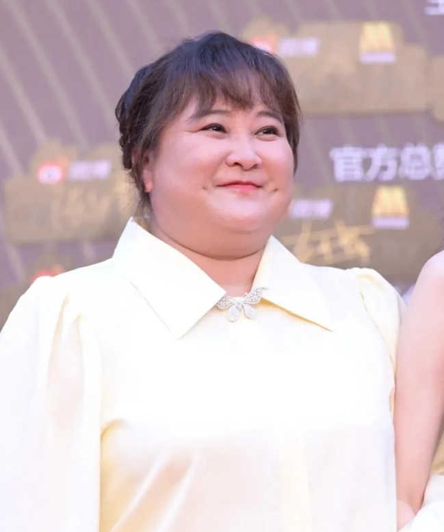 洗发水|贾玲这次真的“膨胀”了，又胖了不少！承诺的减肥呢？