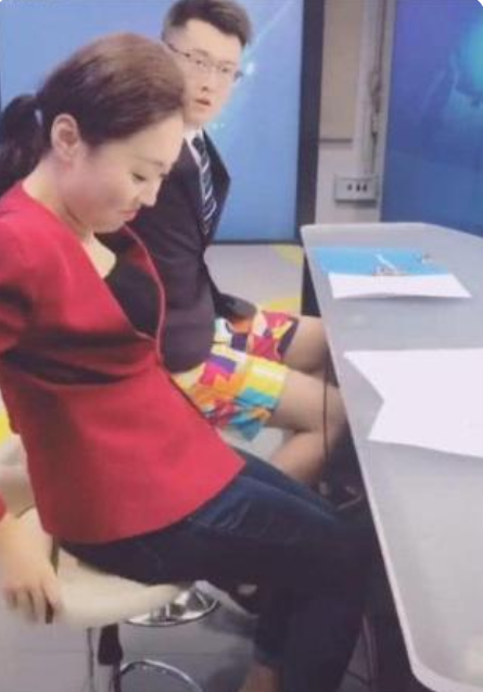 央视|央视主持人被拍,他们私下有多“不正经”,你能想到?