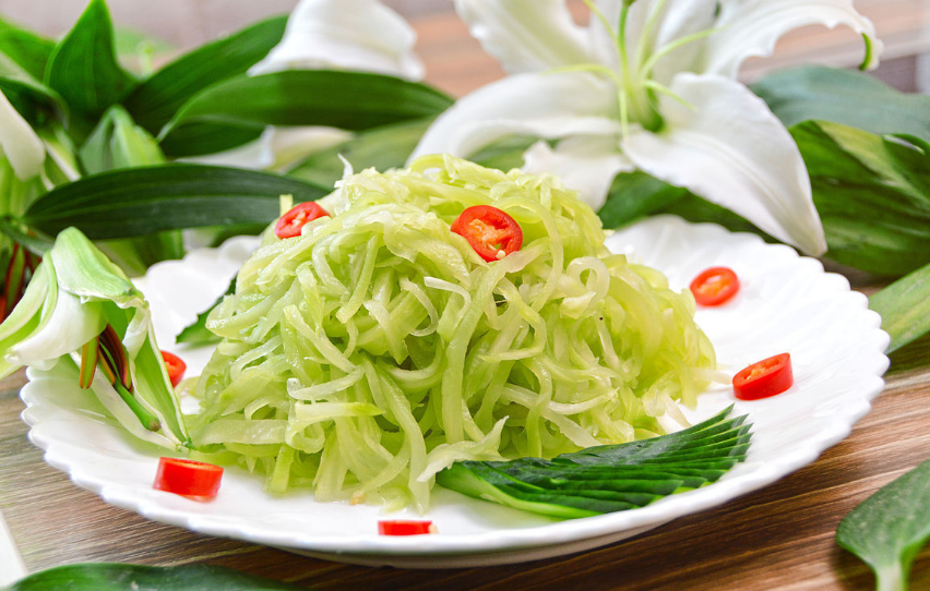 甲状腺结节|莴笋是甲状腺结节的“发物”？医生：不想结节飙长，3物别再往家提