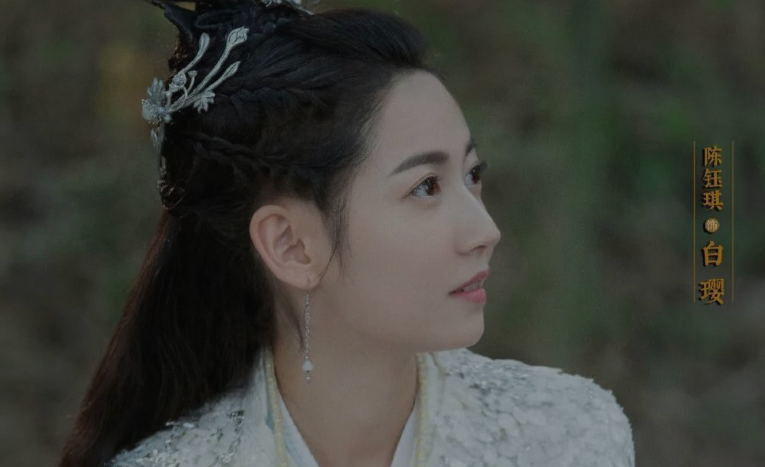 李易峰|李易峰《镜双城》未过审，被指质量差剧情有硬伤，杨紫不接对了？