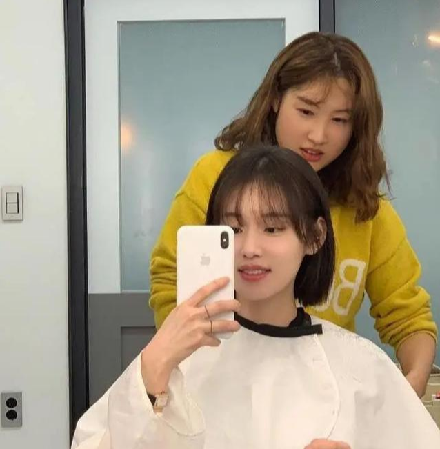 iu|撞脸IU的韩国女网红，30岁依旧童颜逆天，还是8岁孩子的妈？