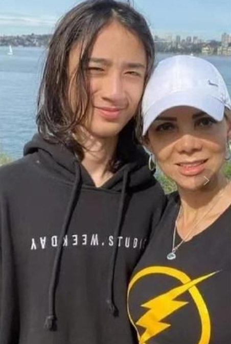 宝贝计划|《宝贝计划》宝贝长大，成龙怀里的小娃娃，长成高级厌世脸