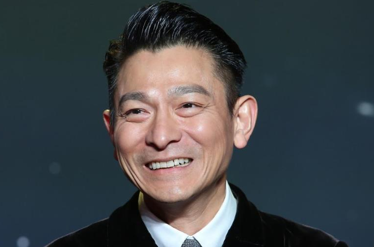 刘德华|刘德华入驻抖音刷新记录,估计只有这三个人可以破他的记录!