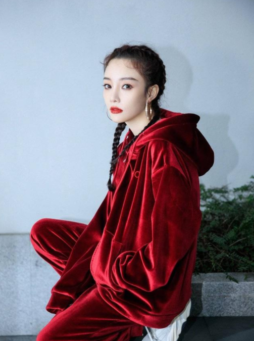 勇哥说时尚|跟38岁辣妈李小璐学穿搭，美得很高级，堪称教科书式教学！