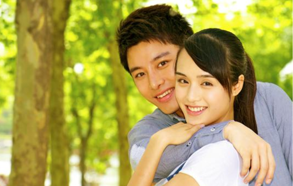 春晚|她17岁红遍全国,却执意嫁给外卖小哥,如今把丈夫捧成影帝