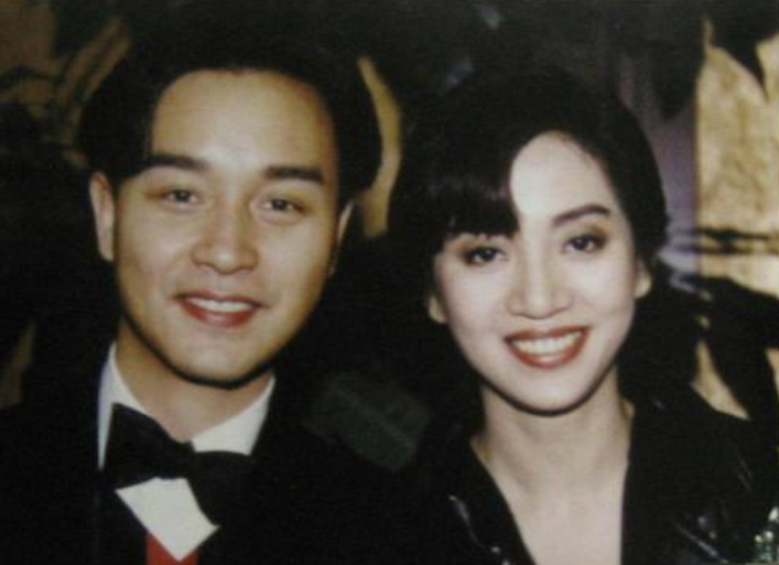 梅艳芳|梅艳芳躺刘德华怀里“含泪离去”，身穿纸尿裤的她，让人看了心疼