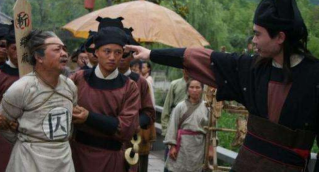 刽子手|为什么刽子手听到“刀下留人”就停手？因这13个字，谁也不敢下刀
