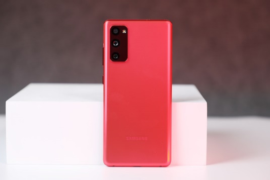 社交|三星 S20 FE 測評：你想要的它都有！