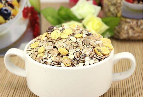 肝脏 肝胆科医生公布：停止食用2种“假粗粮”，或正悄悄“腐蚀”你的肝脏