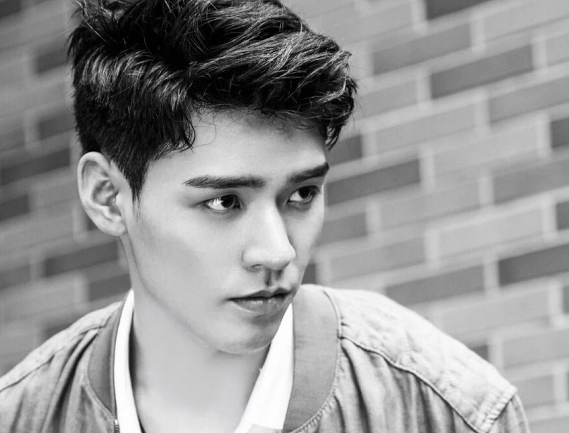 |最帅学长你认识吗？颜值超高且超级暖，即将进军一线娱乐圈