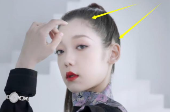 发际线|难怪希林娜依高总蓬蓬头，一扎马尾发际线亮了，偶像也躲不过变秃！