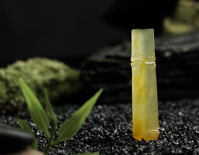 翡翠|翡翠饰品已成为流行趋势，因为不仅它有实用性，还有增值空间