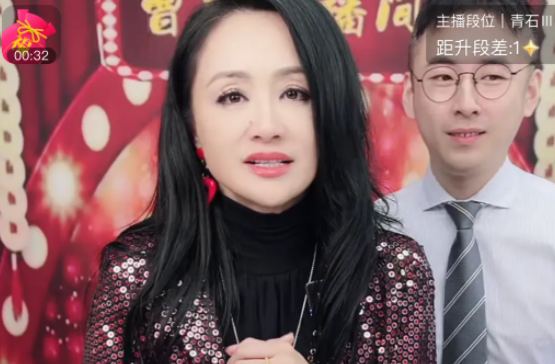 曹颖|曹颖太能干了，不仅能直播，还能录节目！家庭事业两不误！