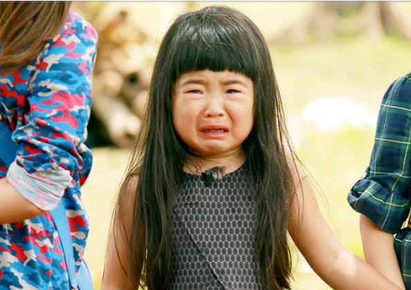 grace|曹格女儿已成大姑娘，没了刘海后的颜值，这长相我没看错吧？