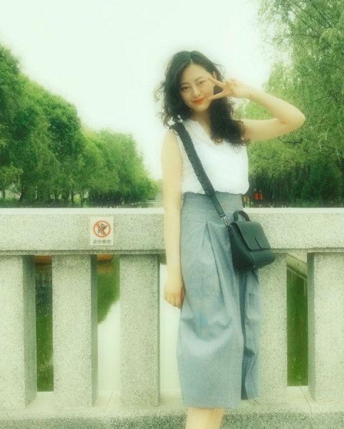 周星驰|“隐藏”了35年，原来是陈道明的女儿，网友：怪不得想演啥演啥！