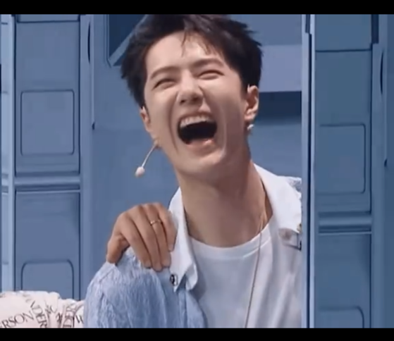 王一博|王一博街舞预告，被扛走了