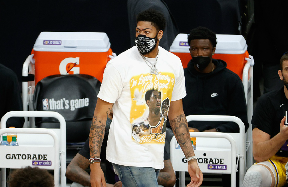 湖人队|湖人崩溃!天王山之战惨败太阳;詹姆斯甩锅导致众叛亲离!