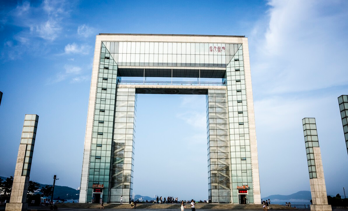 山东省|为什么说,生活在山东这两座城市的人们,既有钱,又有闲呢?