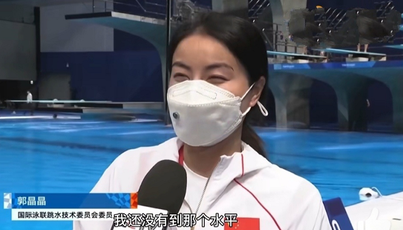 郭晶晶|登热搜！郭晶晶给裁判打分，霍启刚放飞自我，带着孩子们吃快餐