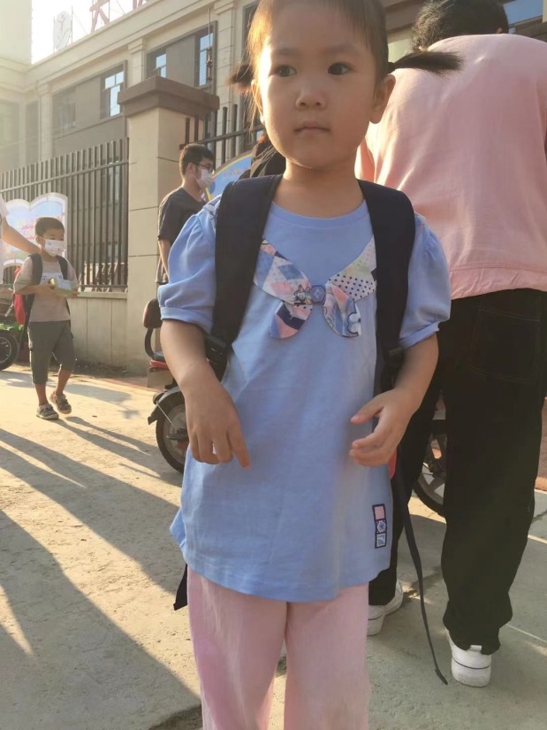东林富谈育儿|女儿9月份上了幼儿园，哭过3次，抓好逆商教育，孩子会很快适应