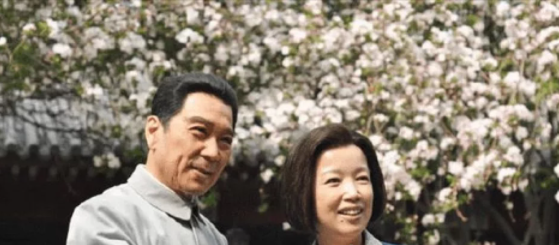 薄荷|一个角色改变了她的人生，央视主持人黄薇到演员，一演就演了二十多年