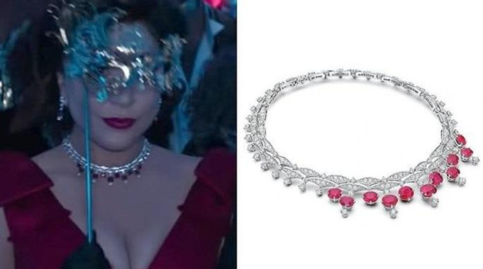 鹏鹏娟娟|Lady Gaga佩戴宝格丽臻品珠宝参与电影“古驰之家”的拍摄