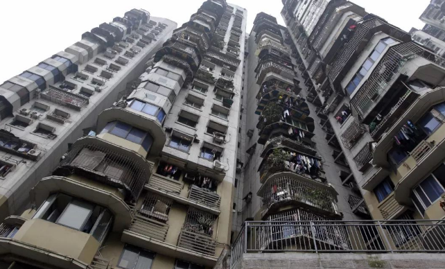 |“两梯四户”不受欢迎,越来越多的人不看好,业主:费钱又麻烦